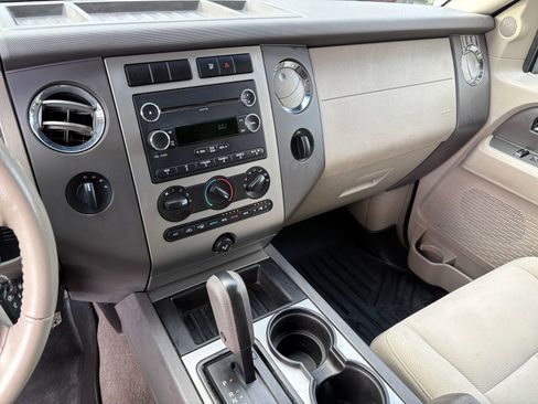 Used 2014 Ford Expedition EL XL image 40