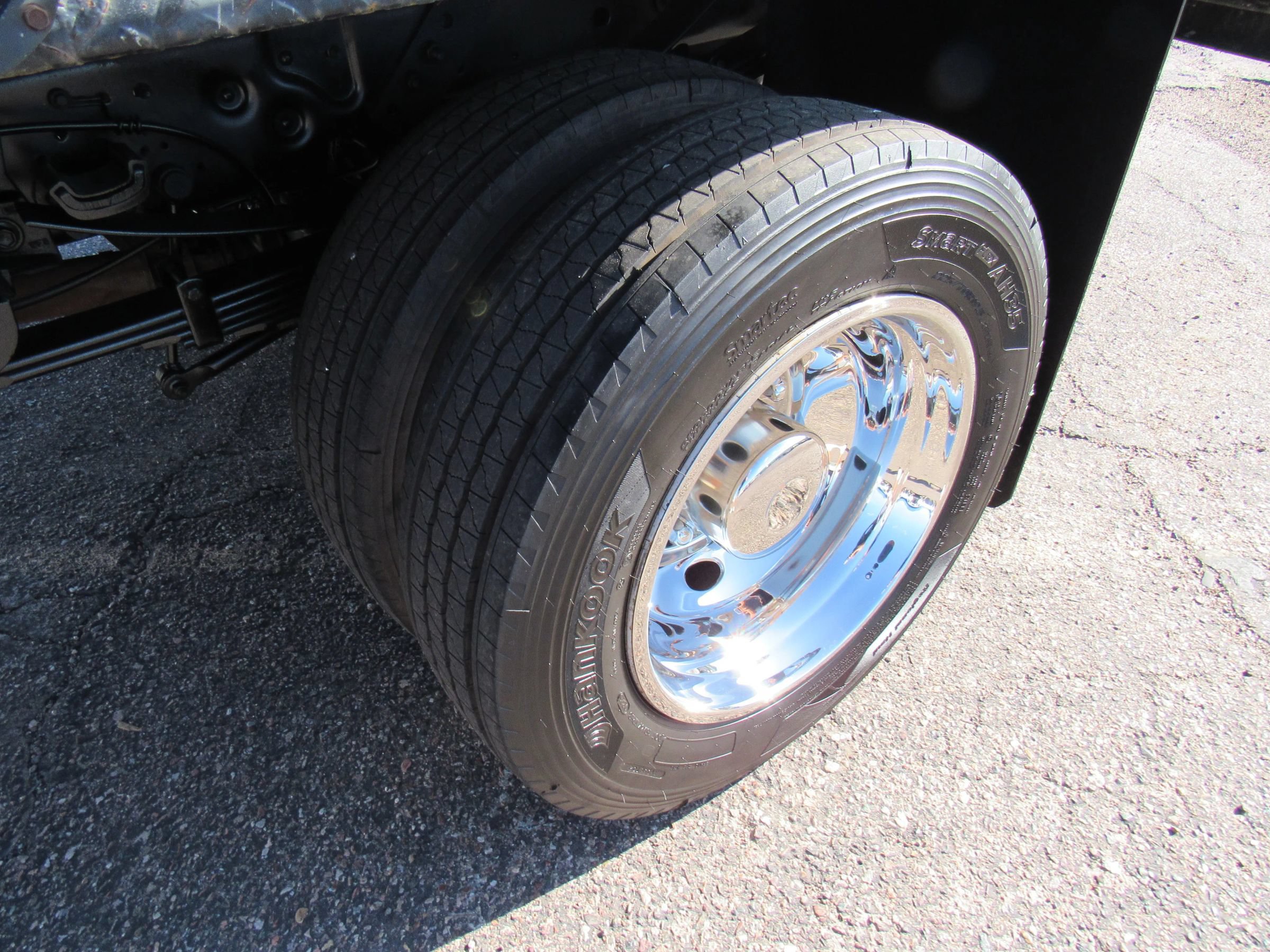 Used 2015 Ford F550 2WD Crew Cab Super Duty image 18
