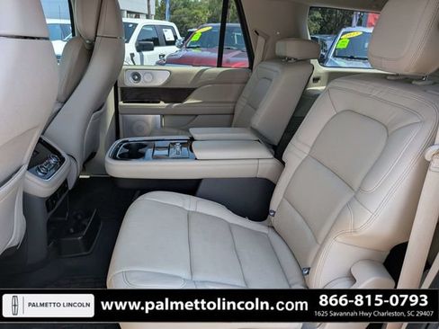 Used 2020 Lincoln Navigator L Reserve w/ Luxury Package AWD/4WD image 15