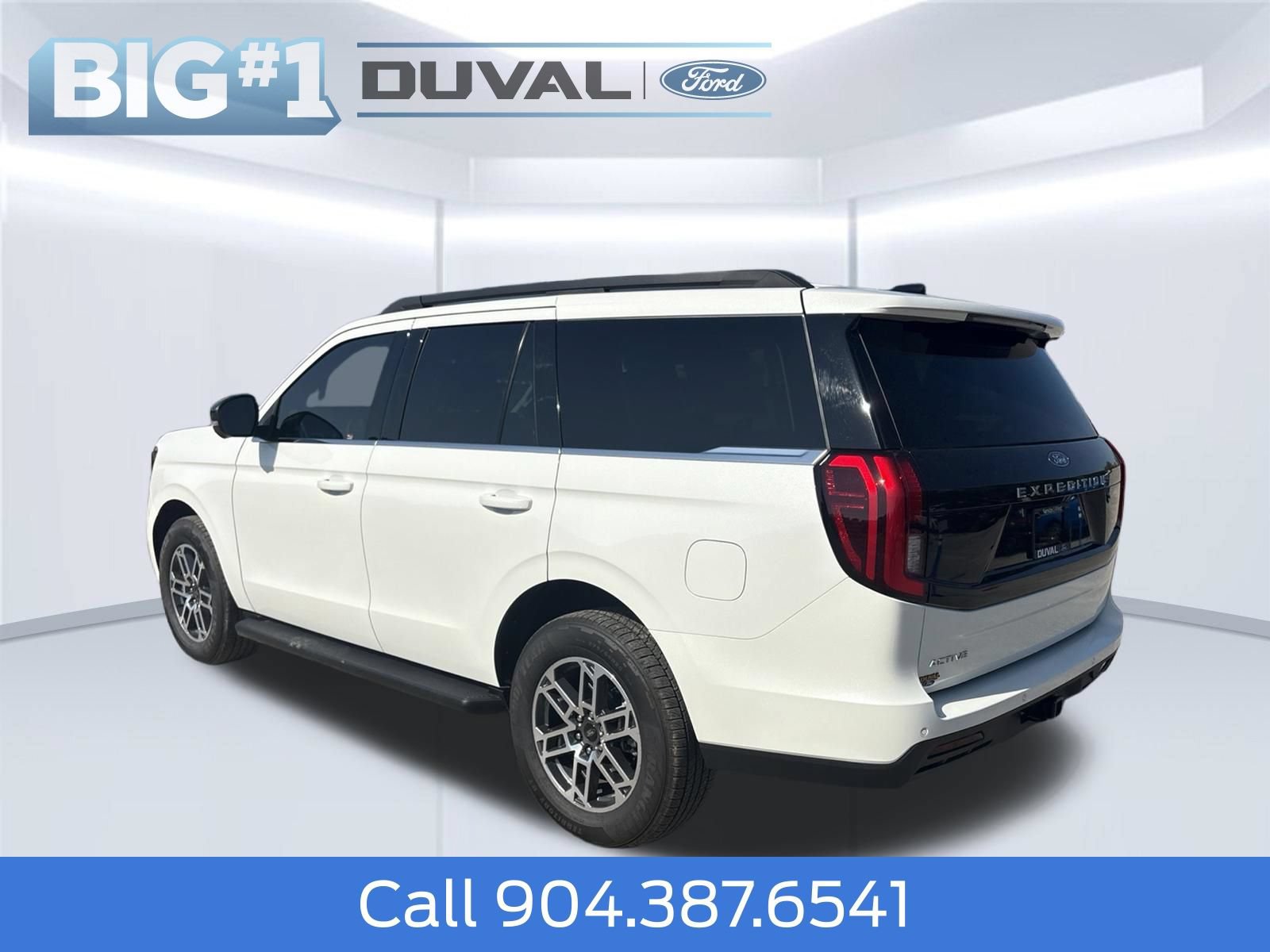 New 2026 Ford Expedition Active RWD image 4