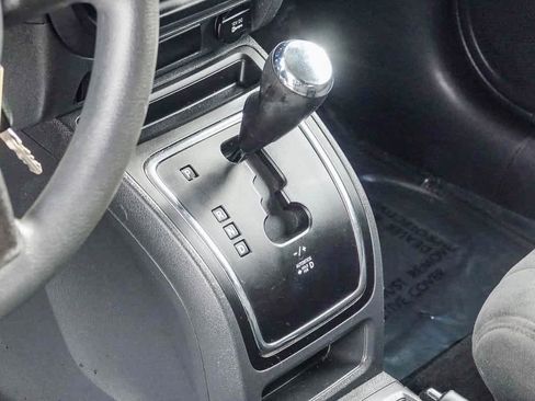 Used 2016 Jeep Patriot Sport w/ Power Value Group image 18