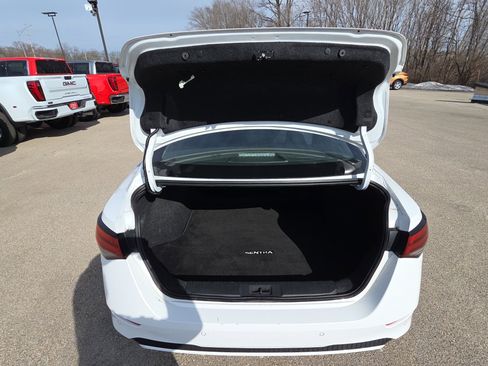 Used 2024 Nissan Sentra SV image 30