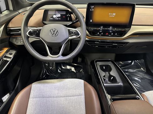 Used 2023 Volkswagen ID.4 Pro image 5