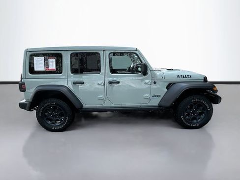 Used 2023 Jeep Wrangler Unlimited w/ Sun & Screen Package image 5
