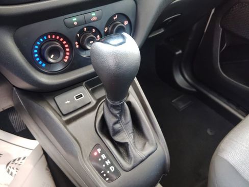 Used 2022 RAM ProMaster City Tradesman FWD image 23