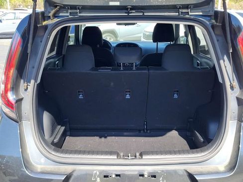 Used 2024 Kia Soul LX w/ Option Group 015 image 4