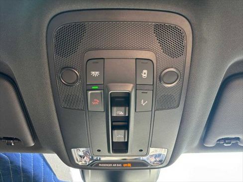 New 2025 Audi Q3 2.0T Premium image 30