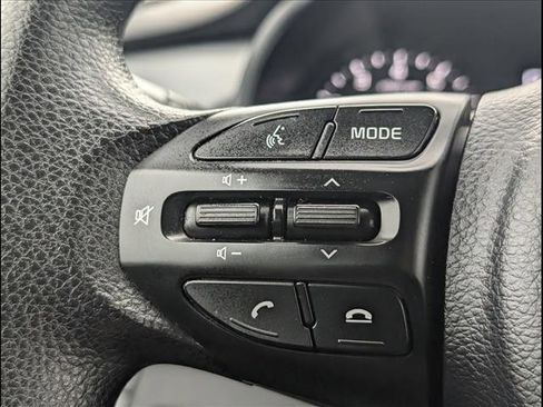 Used 2023 Kia Rio LX image 15