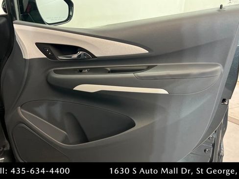 Used 2018 Chevrolet Bolt LT FWD image 22