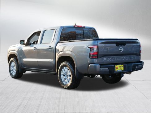 Certified 2024 Nissan Frontier SV w/ SV Convenience Package image 5