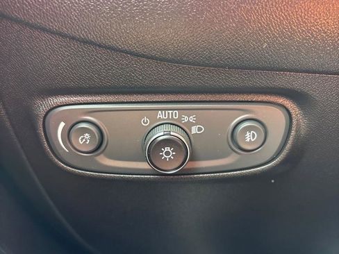 Used 2022 Chevrolet Equinox Premier AWD/4WD image 25