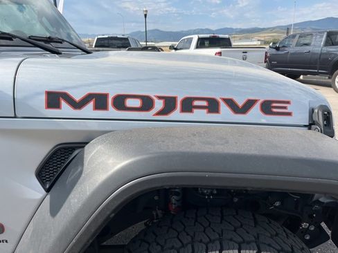 Used 2023 Jeep Gladiator Mojave w/ Cold Weather Group image 10