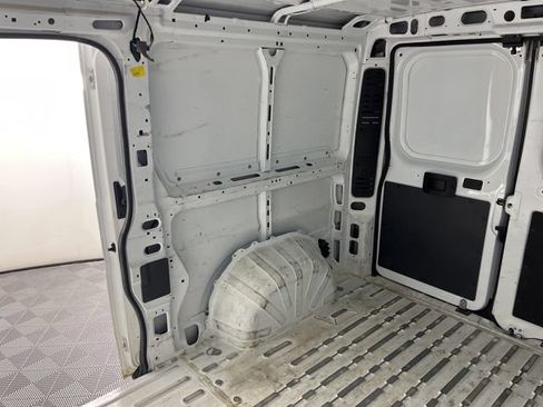 Used 2025 RAM ProMaster 2500 w/ Convenience Group FWD image 38