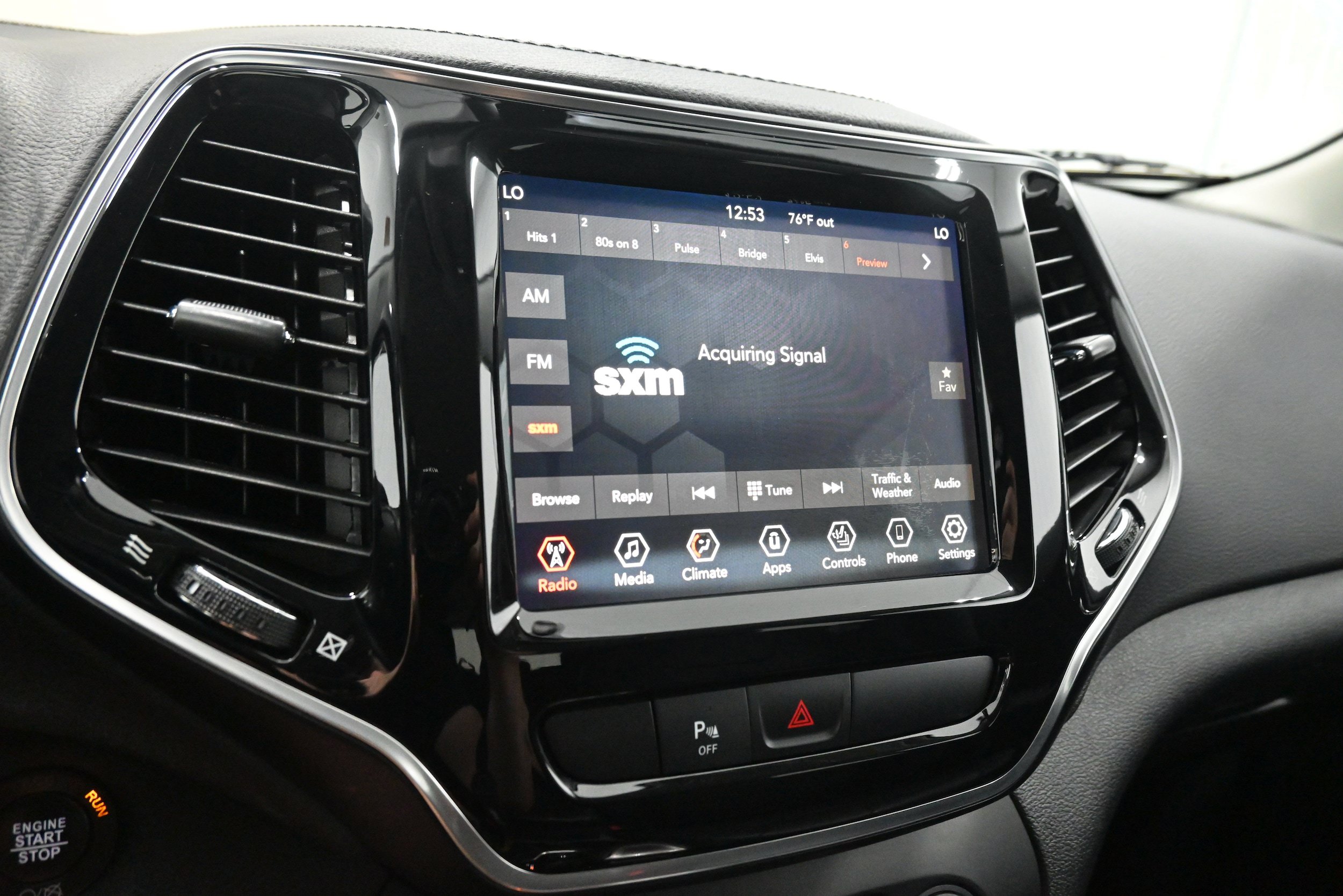 Used 2019 Jeep Cherokee Limited AWD/4WD image 12