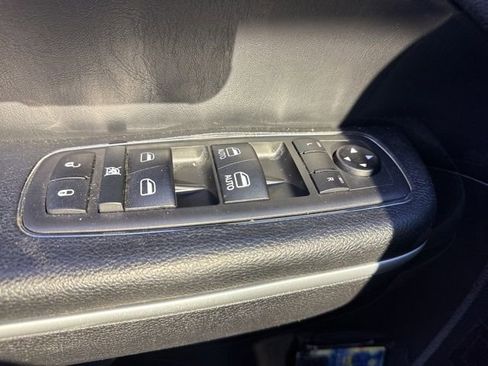 Used 2021 Dodge Charger SXT w/ Leather Interior Group image 39