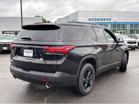 Used 2023 Chevrolet Traverse LT FWD image 10