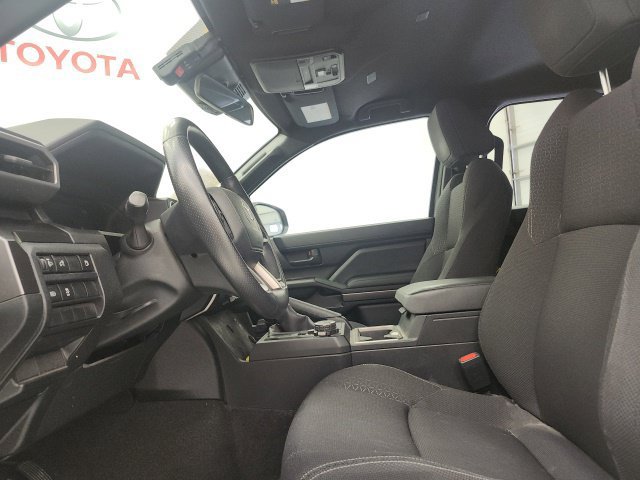 Used 2025 Toyota 4Runner SR5 AWD/4WD image 13