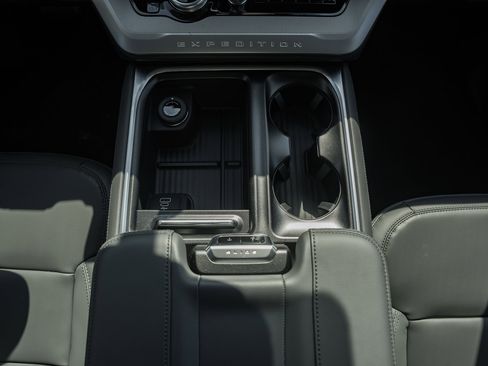 New 2026 Ford Expedition Max Active image 36