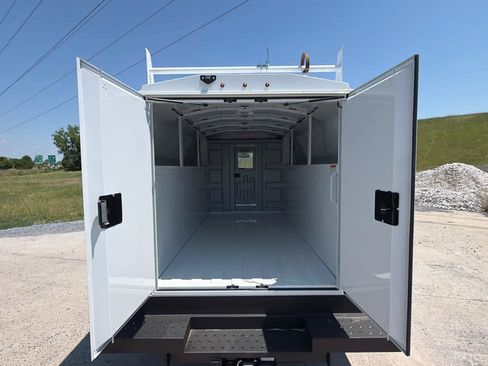 New 2025 GMC Savana 3500 w/ Power Convenience Package RWD image 9