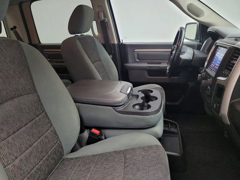 Used 2019 RAM 1500 Big Horn RWD image 21