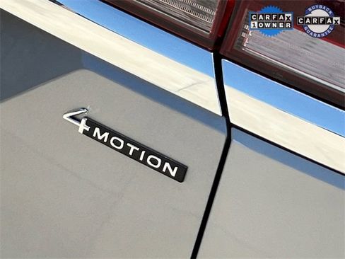 Used 2025 Volkswagen Atlas SEL Premium R-Line image 10