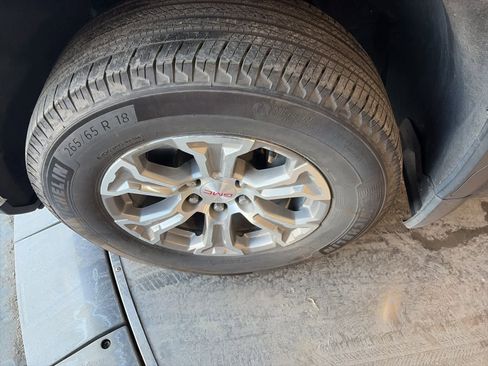 Used 2025 GMC Sierra 1500 SLT image 18