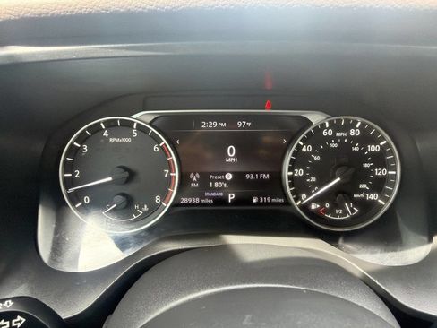 Used 2021 Nissan Rogue SL FWD image 11