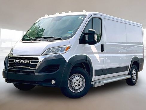 Used 2025 RAM ProMaster 2500 w/ U-Haul Equipment Group FWD image 3