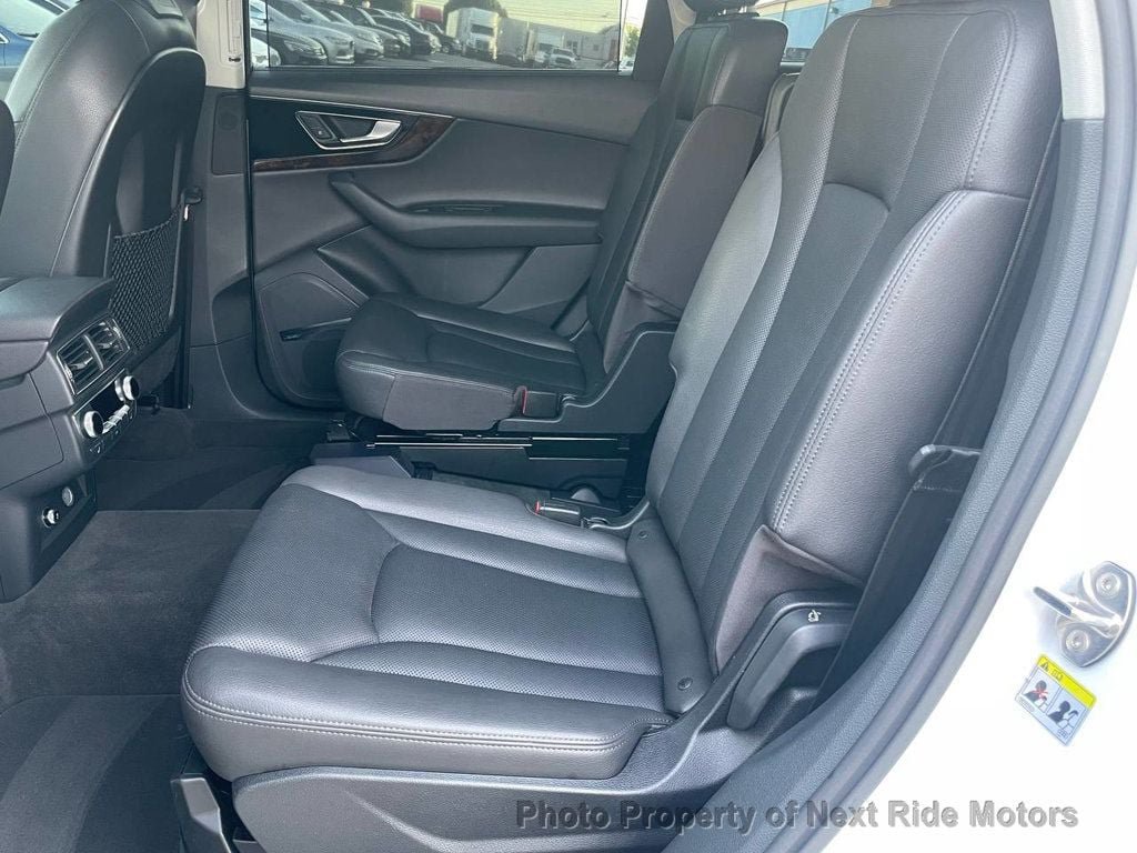 Used 2018 Audi Q7 3.0T Prestige AWD/4WD image 11
