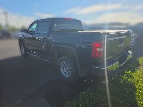 Used 2017 GMC Sierra 1500 SLE w/ Suspension Package, Off-Road AWD/4WD image 6