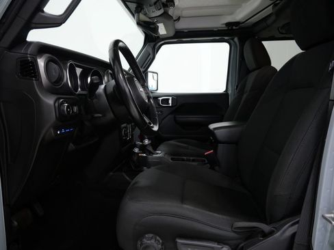 Used 2023 Jeep Wrangler Unlimited w/ Cold Weather Group AWD/4WD image 13