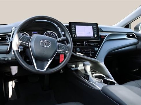 Used 2024 Toyota Camry LE image 13