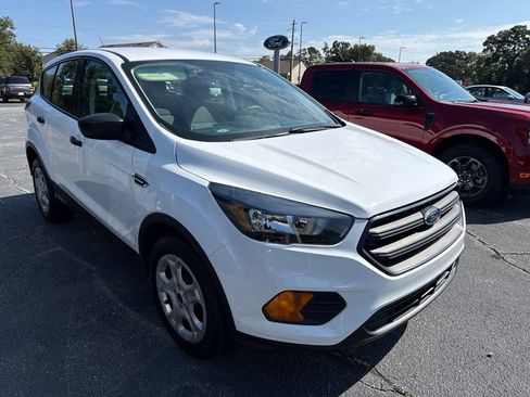 Used 2019 Ford Escape S FWD image 2