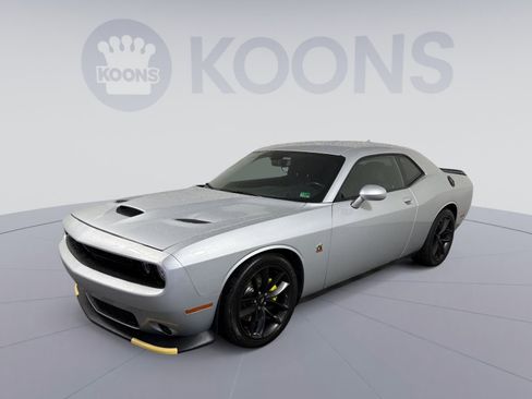 Used 2019 Dodge Challenger R/T Scat Pack image 1
