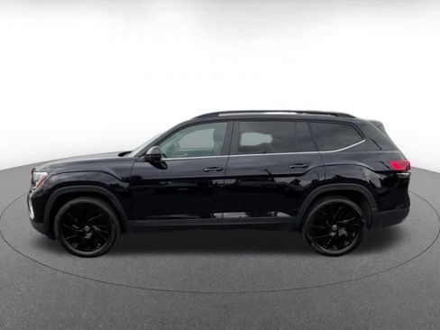 Used 2026 Volkswagen Atlas SE FWD image 9