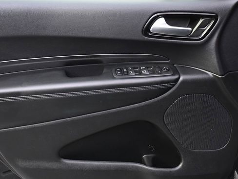 Used 2022 Dodge Durango SXT w/ Blacktop Package AWD/4WD image 23