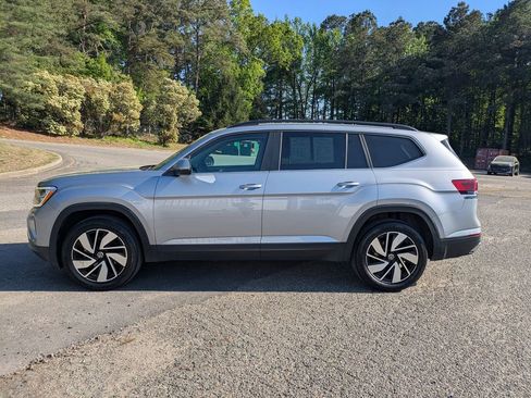 Certified 2024 Volkswagen Atlas SE AWD/4WD image 7