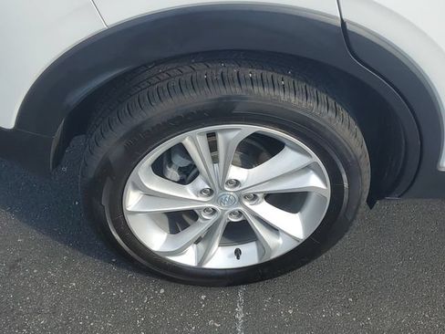 Certified 2023 Buick Encore GX Preferred w/ Cold Weather Comfort Package FWD image 5