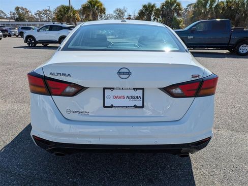 Used 2025 Nissan Altima 2.5 SR image 5