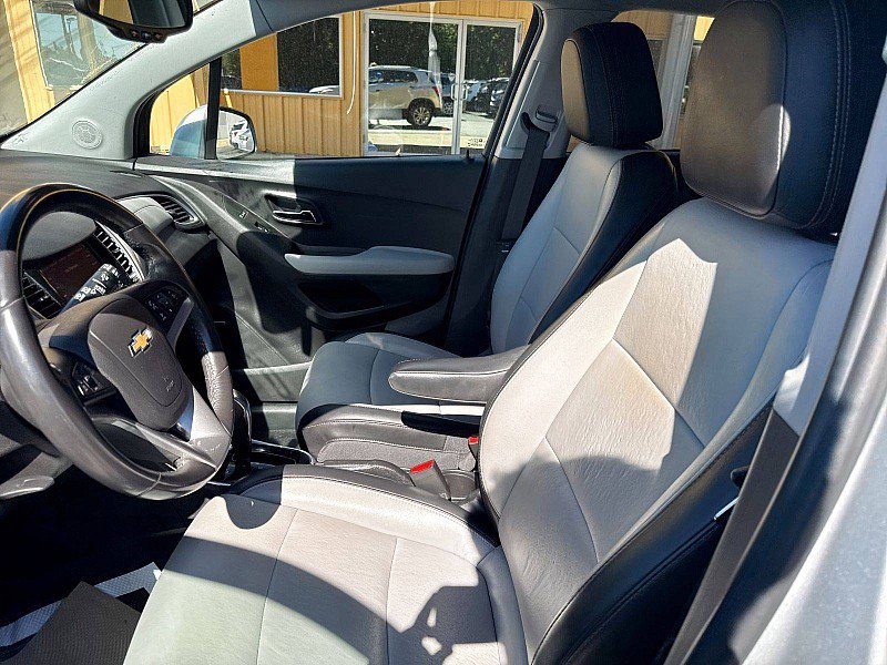 Used 2020 Chevrolet Trax Premier AWD/4WD image 10