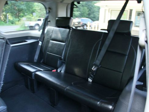 Used 2011 Nissan Armada Platinum w/ 2nd Row Captain Seat Pkg AWD/4WD image 15