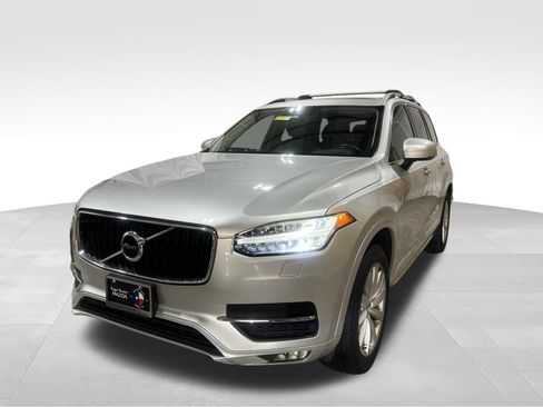 Used 2016 Volvo XC90 T6 Momentum w/ Momentum Plus Package AWD/4WD image 1