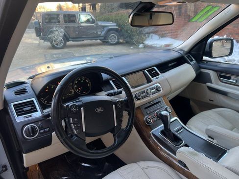 Used 2011 Land Rover Range Rover Sport HSE LUX image 15