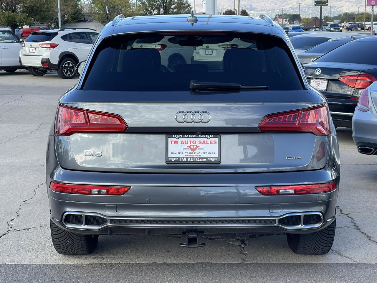 Used 2020 Audi Q5 e Premium Plus w/ Premium Plus Package AWD/4WD image 6