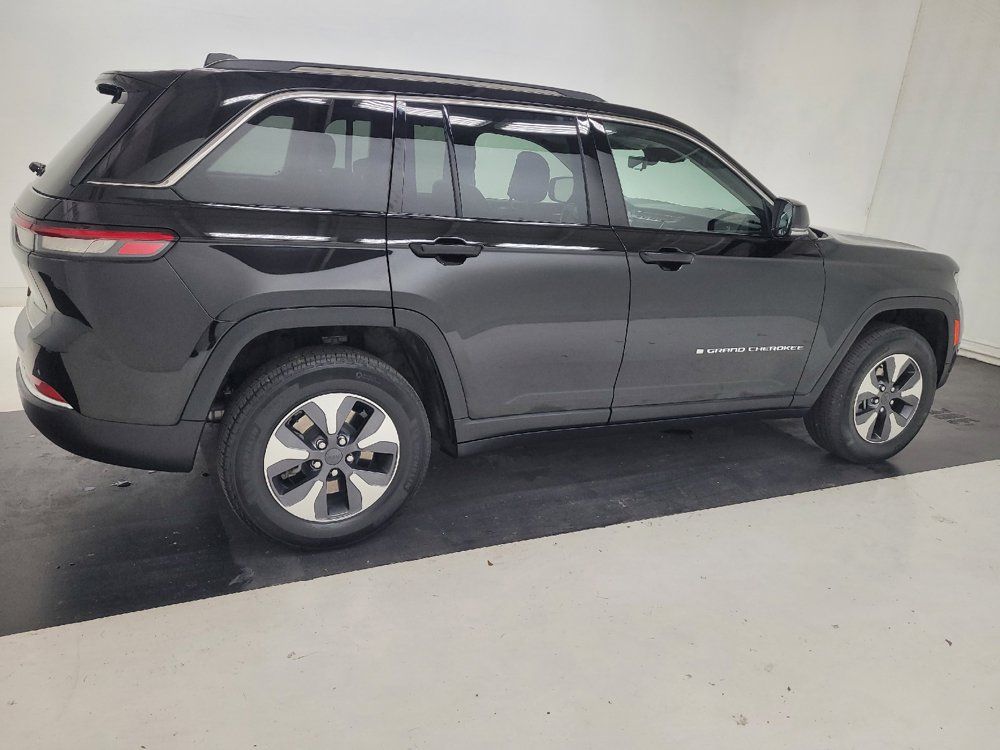 Used 2023 Jeep Grand Cherokee 4WD 4xe w/ Luxury Tech Group II image 10