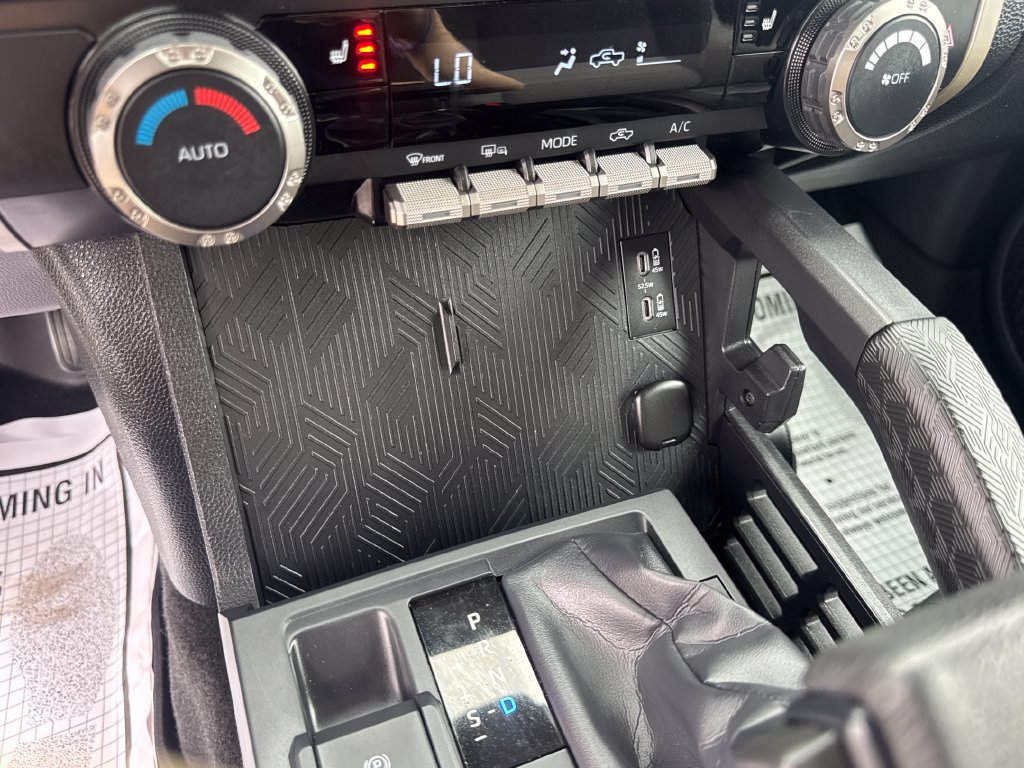 Used 2025 Toyota Tacoma TRD Off-Road AWD/4WD image 47