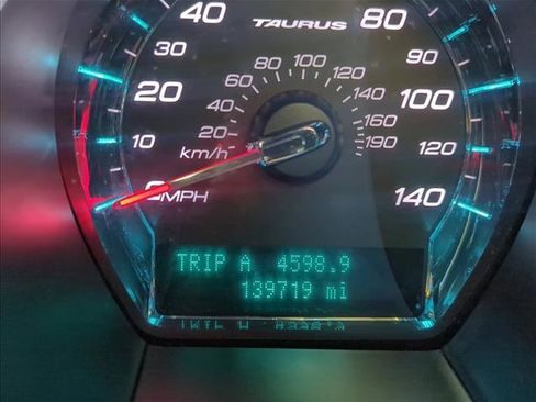 Used 2012 Ford Taurus SEL image 12