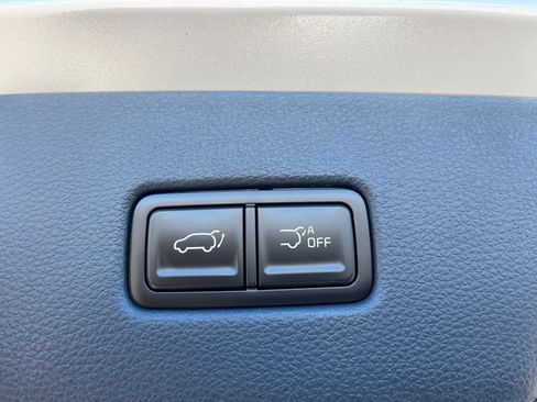 New 2026 Kia Carnival EX image 25