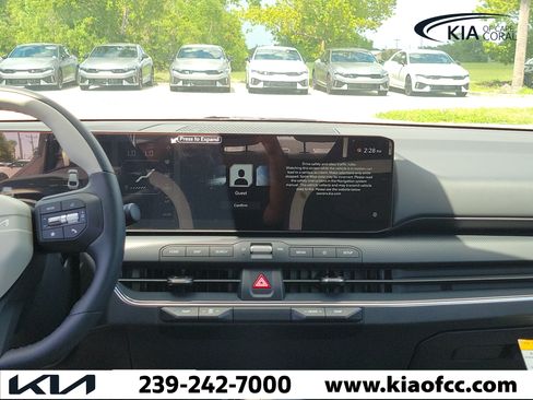New 2026 Kia K4 GT-Line w/ GT-Line Premium Package FWD image 18