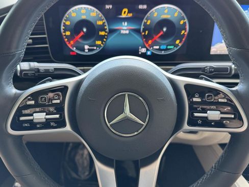 Used 2020 Mercedes-Benz GLS 450 4MATIC image 11